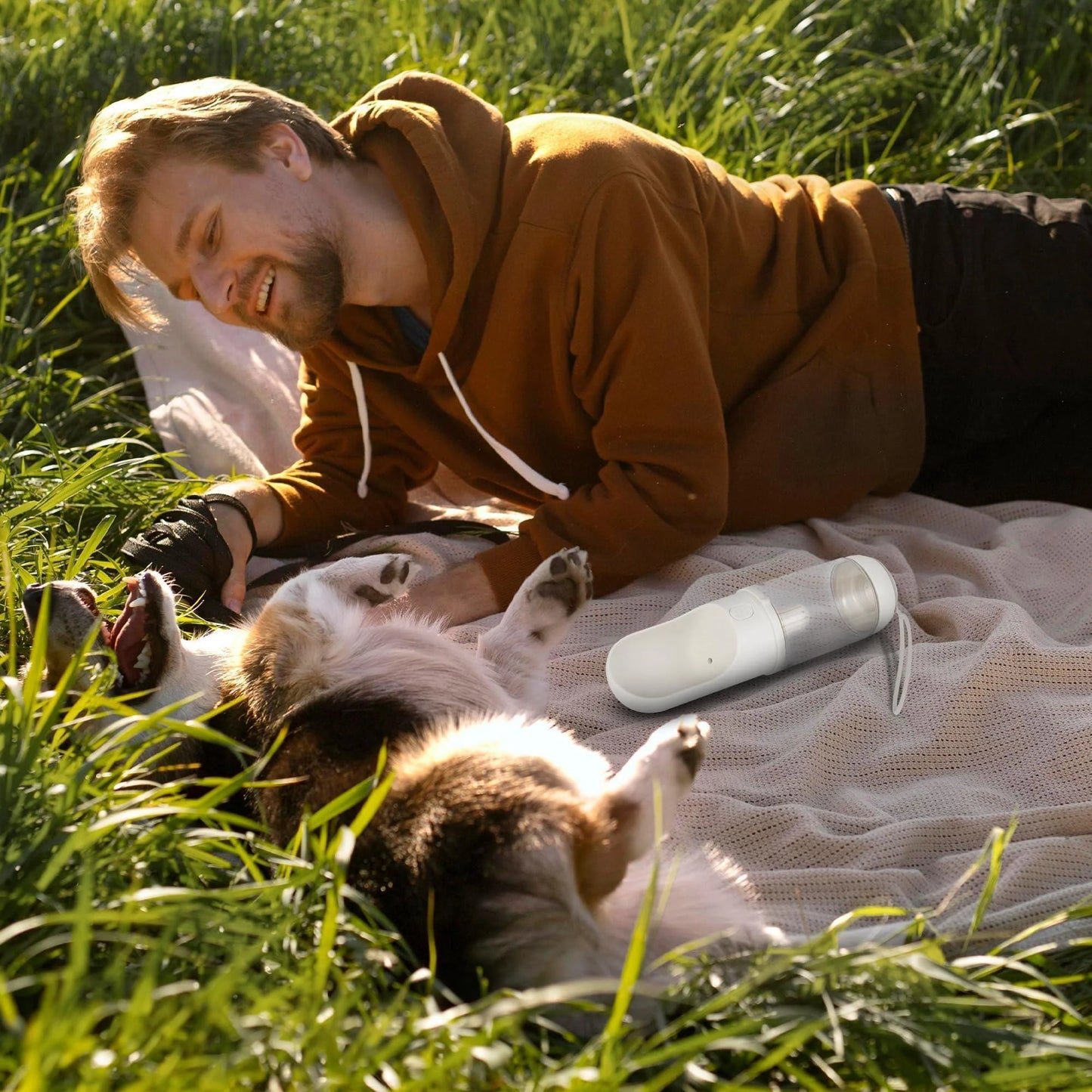 Portable Dog Water Bottle – Leakproof Travel Water Dispenser (12oz)